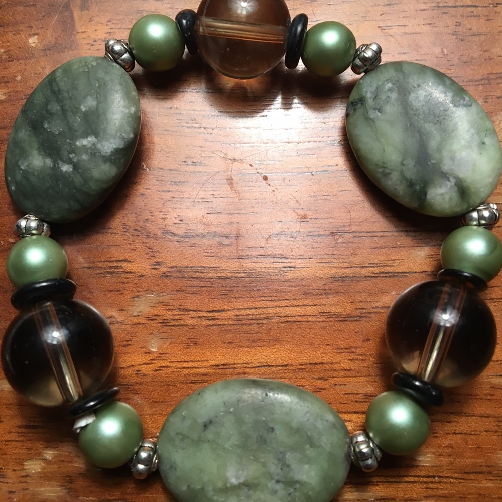 Green stone bracelet